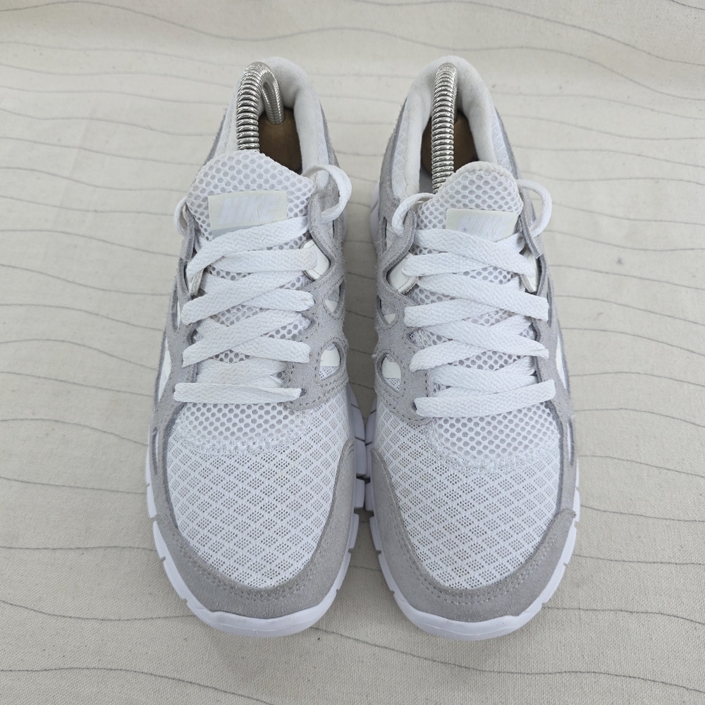 Nike Womens Free Run 2 Summit White Grey Running Shoes DM8915-100 Size 7.5 - Picture 3 of 13